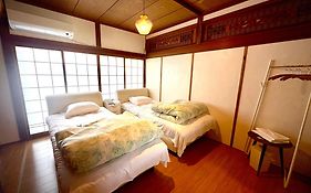 Aoshima Riverside House